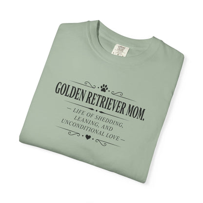 Golden Retriever Mom T-Shirt