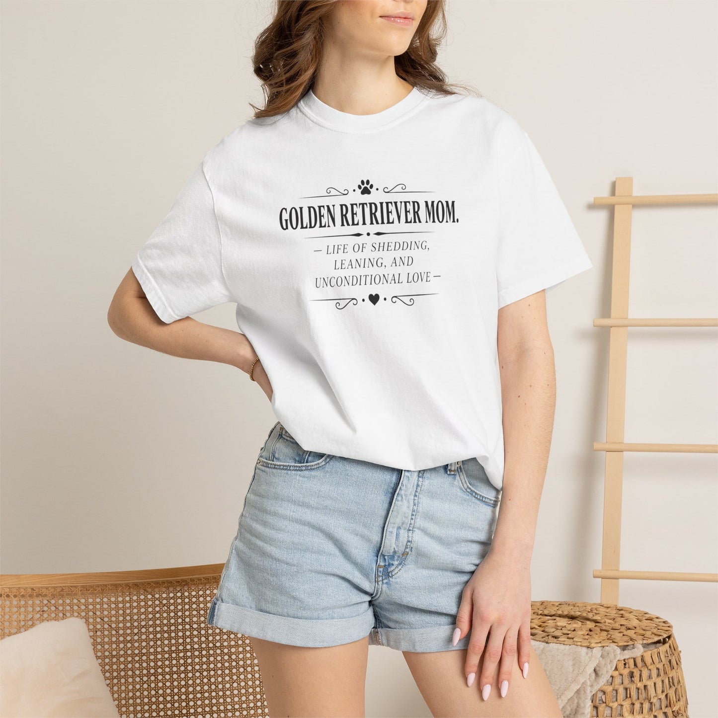 Golden Retriever Mom T-Shirt