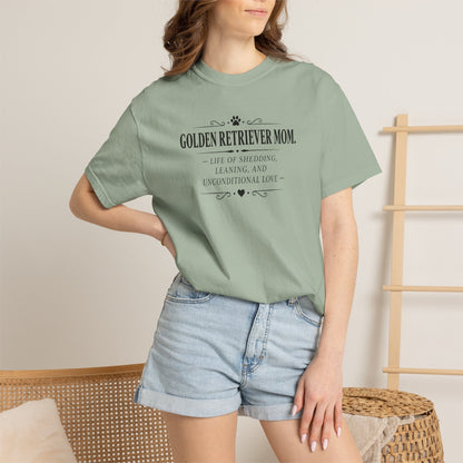 Golden Retriever Mom T-Shirt