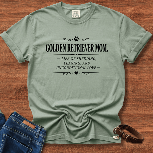 Golden Retriever Mom T-Shirt