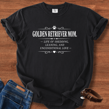 Golden Retriever Mom T-Shirt