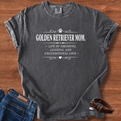Golden Retriever Mom T-Shirt