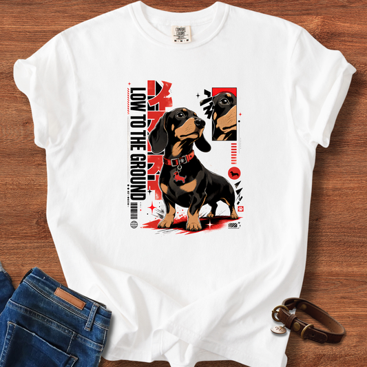 Dachshund Low To The Ground Manga T-Shirt